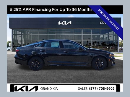 2025 Kia K5 LXS Sedan