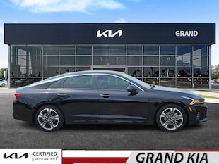 2022 Kia K5 LXS Sedan