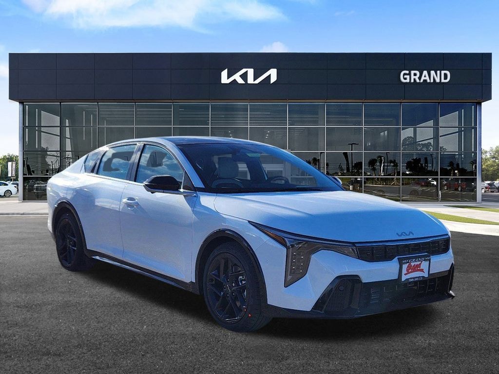 New 2025 Kia K4 GT-Line Turbo Sedan