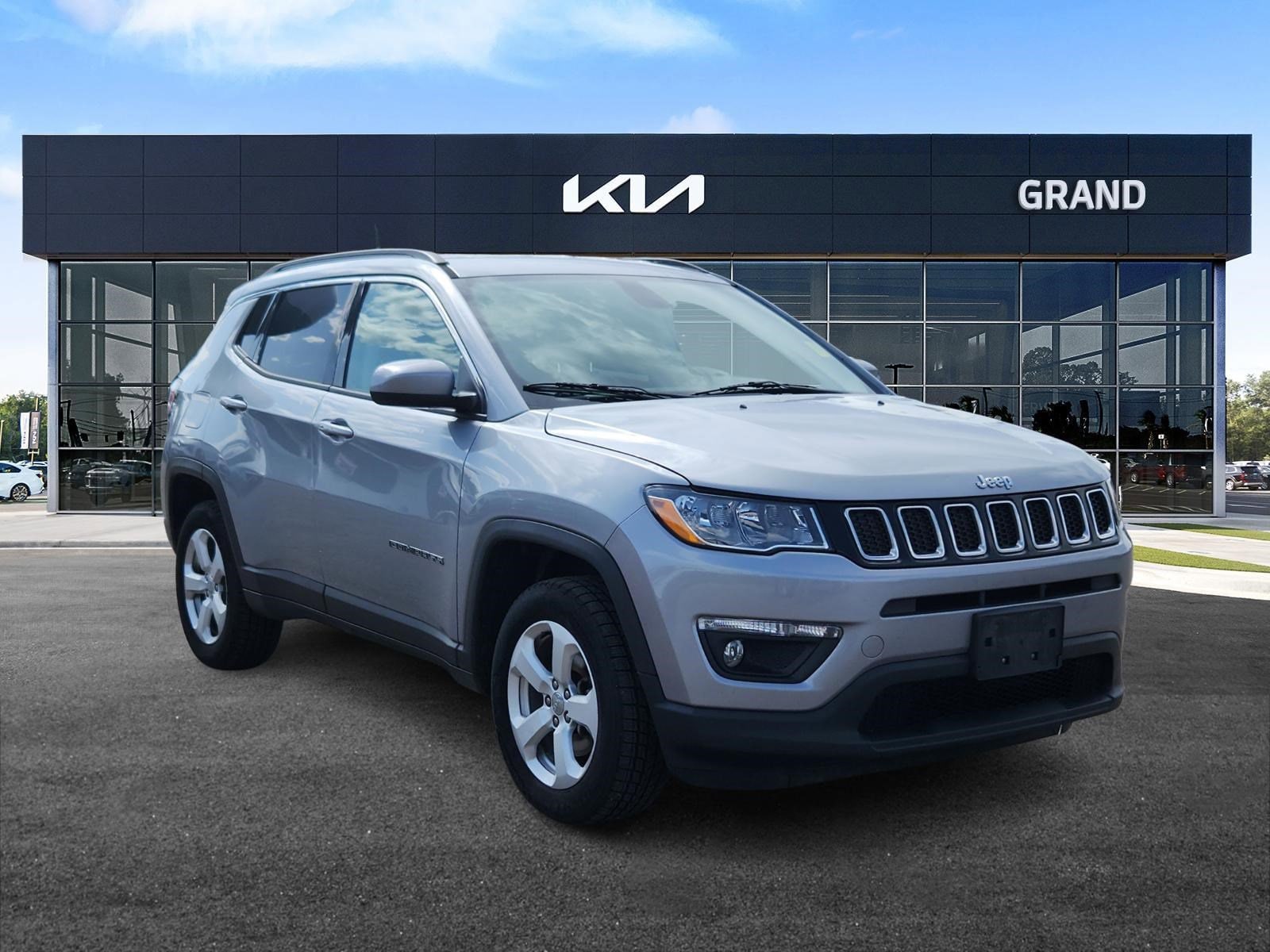 Used 2018 Jeep Compass Latitude with VIN 3C4NJDBB7JT161104 for sale in Thornton, CO