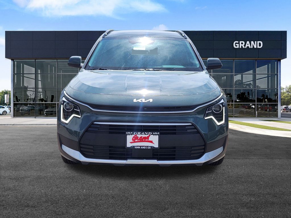 2025 Kia Niro EX photo 3