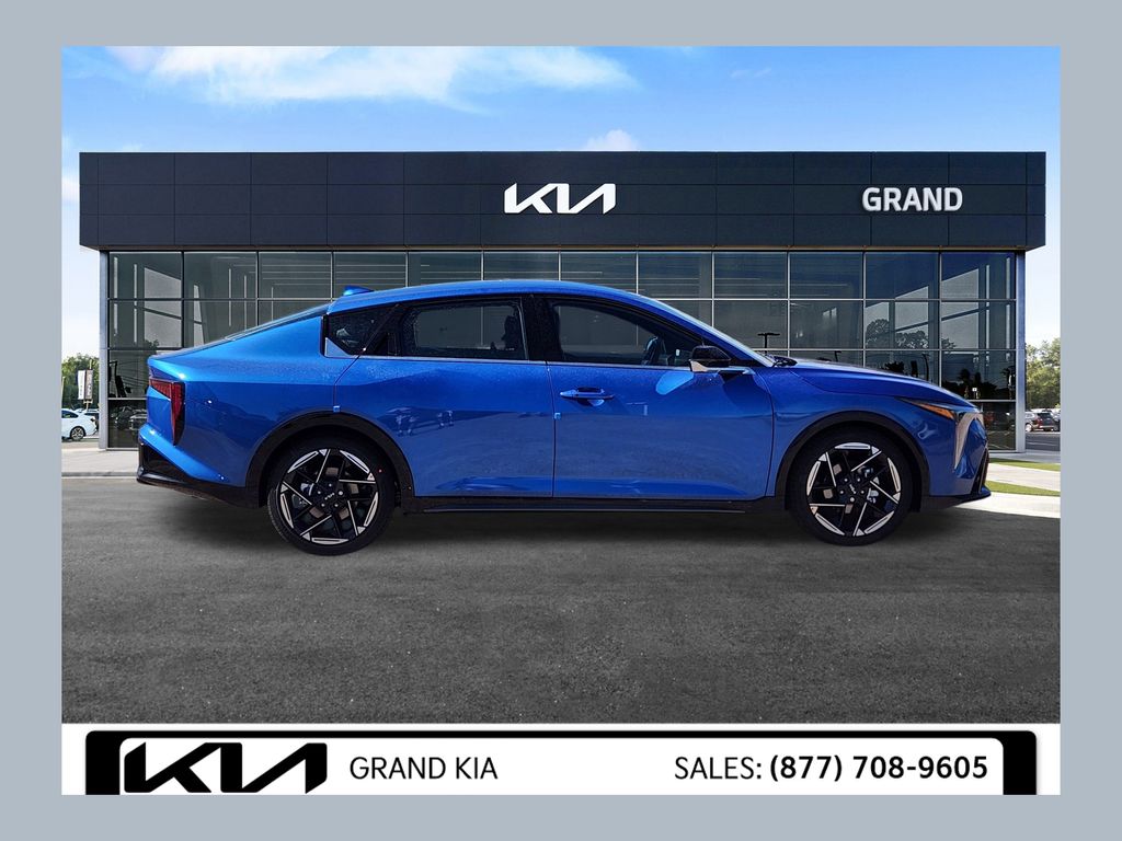 2025 Kia K4 GT-Line's photo