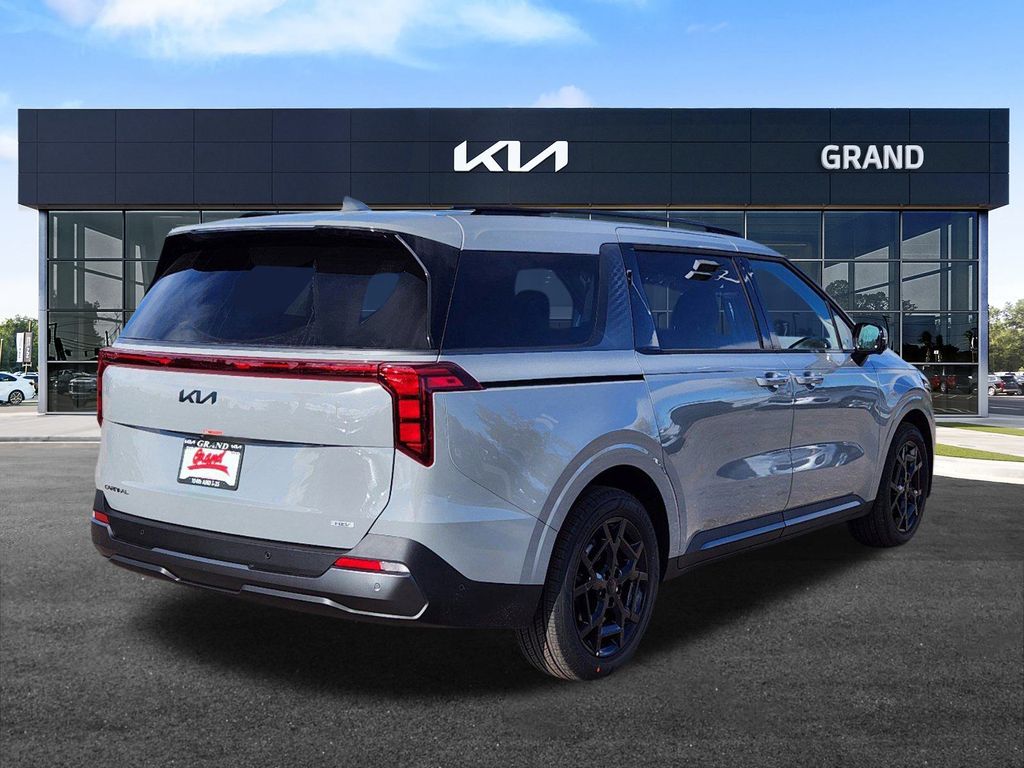 2025 Kia Carnival SX - Photo 7