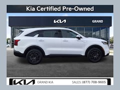 Used 2022 Kia Sorento LX SUV for sale in Thornton CO