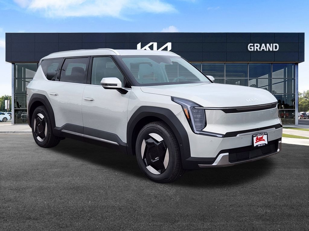 New 2026 Kia EV9 Wind SUV