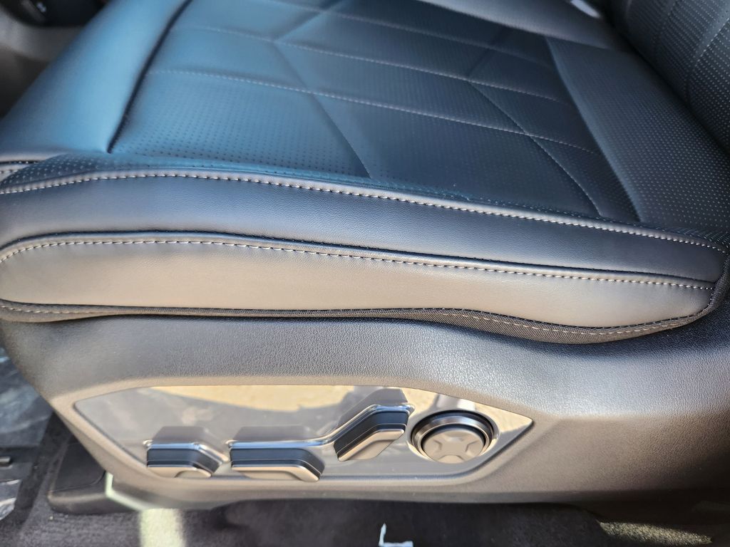 2027 Kia Telluride X-Line SX - Photo 9