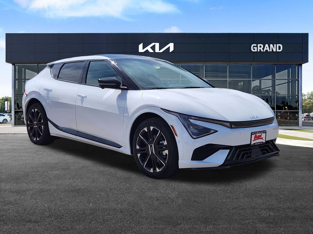2025 Kia EV6 GT-Line photo 2