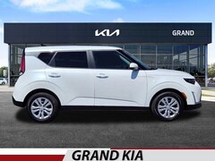 2025 Kia Soul LX Hatchback