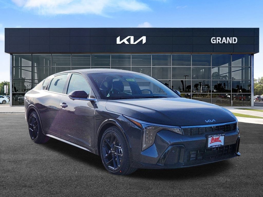 New 2025 Kia K4 GT-Line Turbo Sedan
