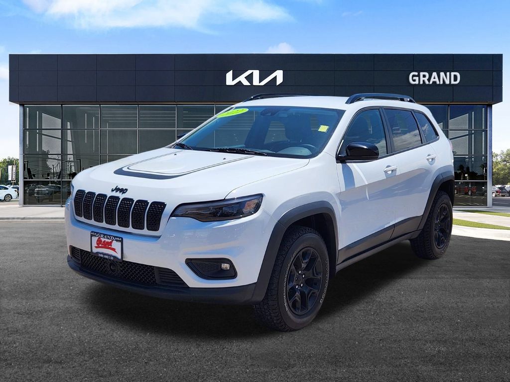 2022 Jeep Cherokee X photo 4