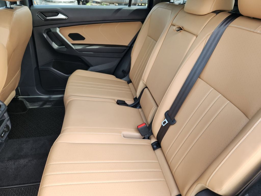 2022 Volkswagen Tiguan SE - Photo 9
