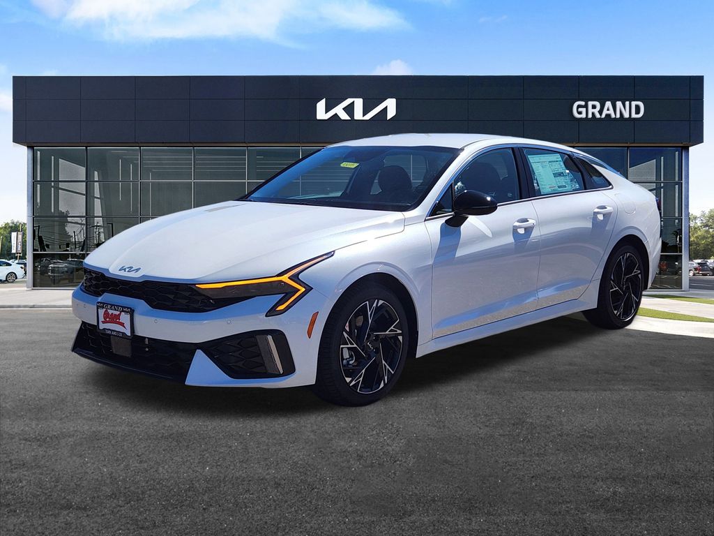 2026 Kia K5 GT-Line photo 3