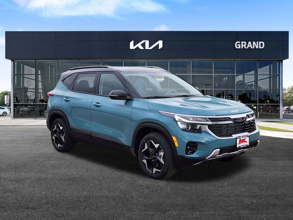 2026 Kia Seltos S photo 2