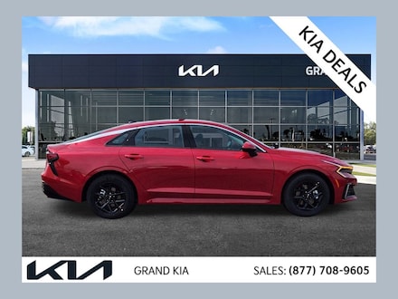 2025 Kia K5 LXS Sedan