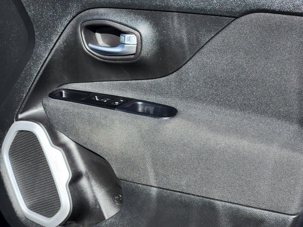 2020 Jeep Renegade Sport - Photo 16