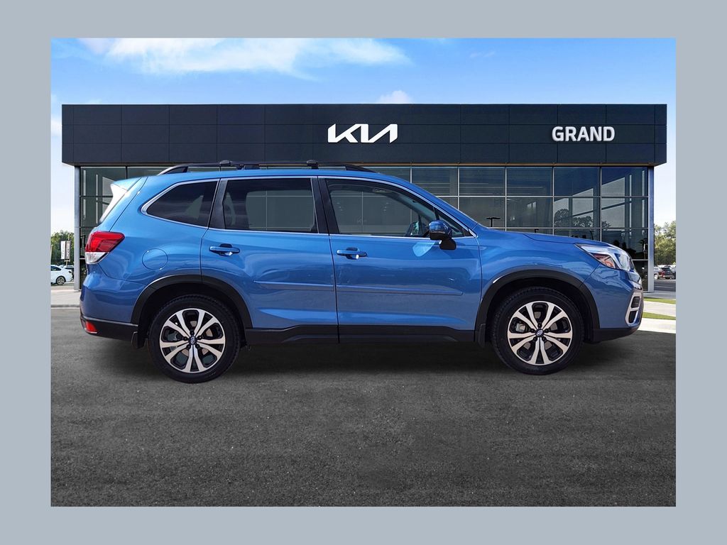 2020 Subaru Forester Limited's photo