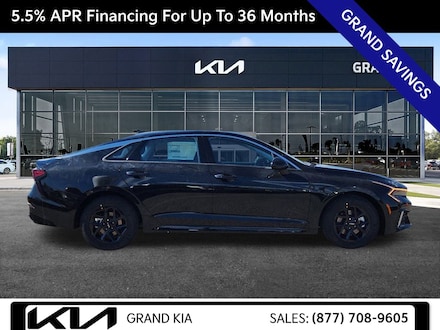 2025 Kia K5 LXS Sedan