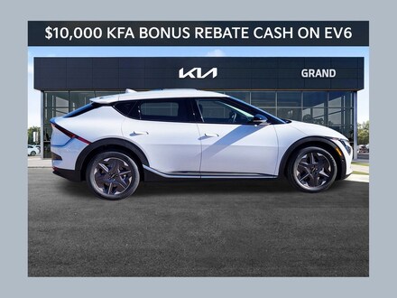 2025 Kia EV6 Light SUV