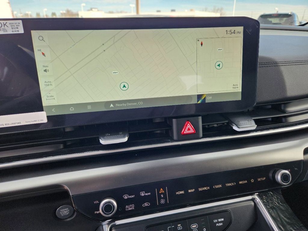 2025 Kia Carnival SX - Photo 22