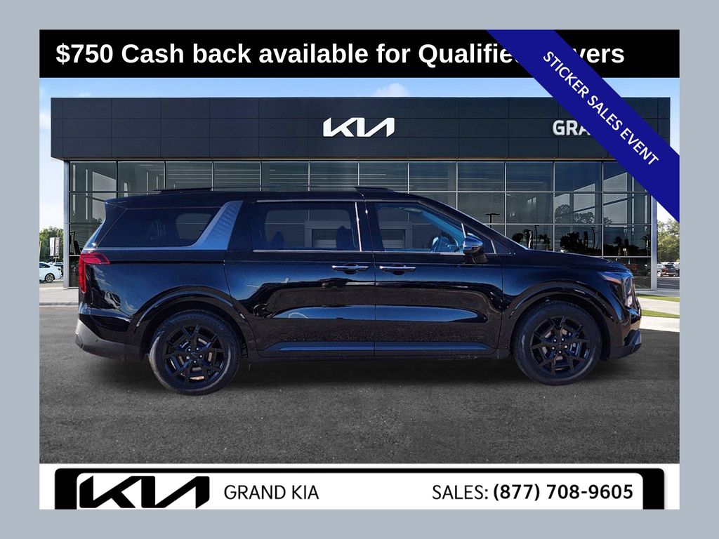 2025 Kia Carnival SX's photo