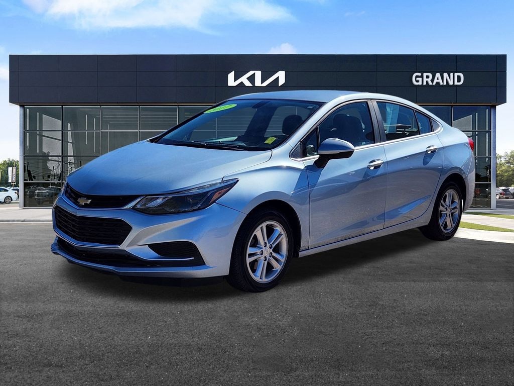 Used 2017 Chevrolet Cruze LT Sedan