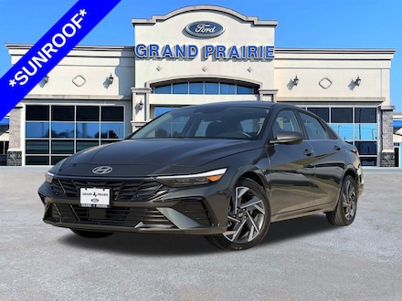 2024 Hyundai Elantra SEL Sedan