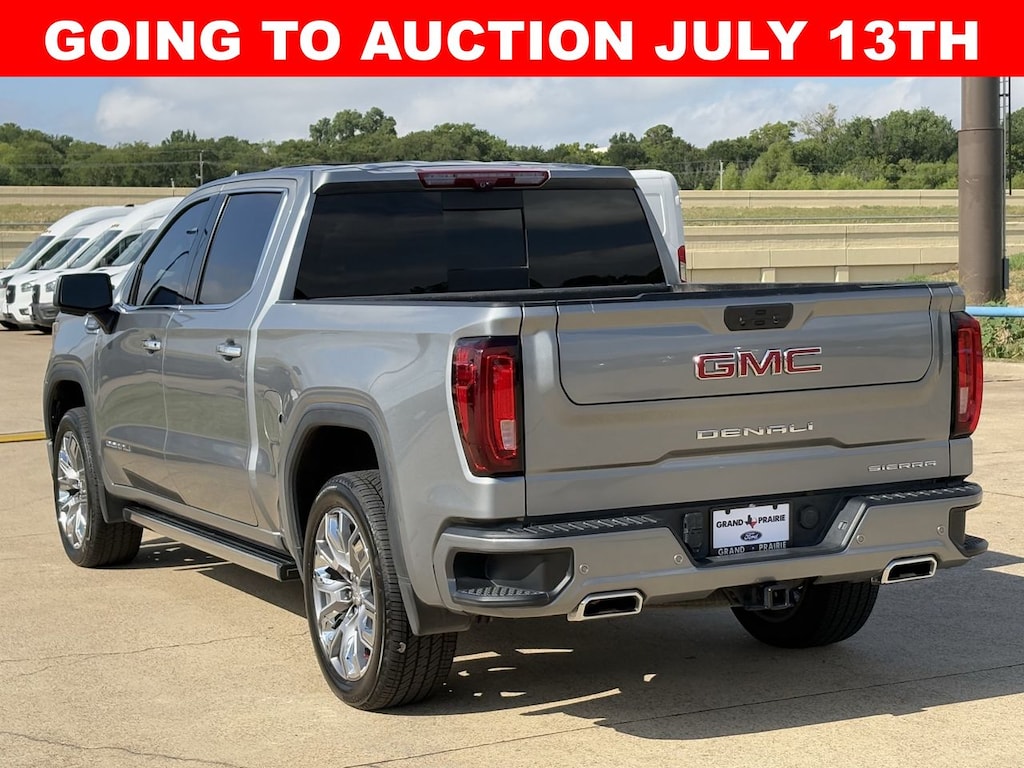 Used 2024 GMC