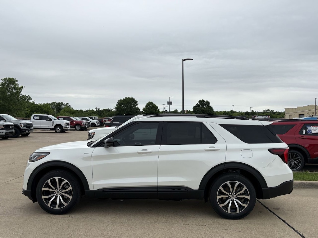 New 2026 Ford Explorer ST-Line SUV