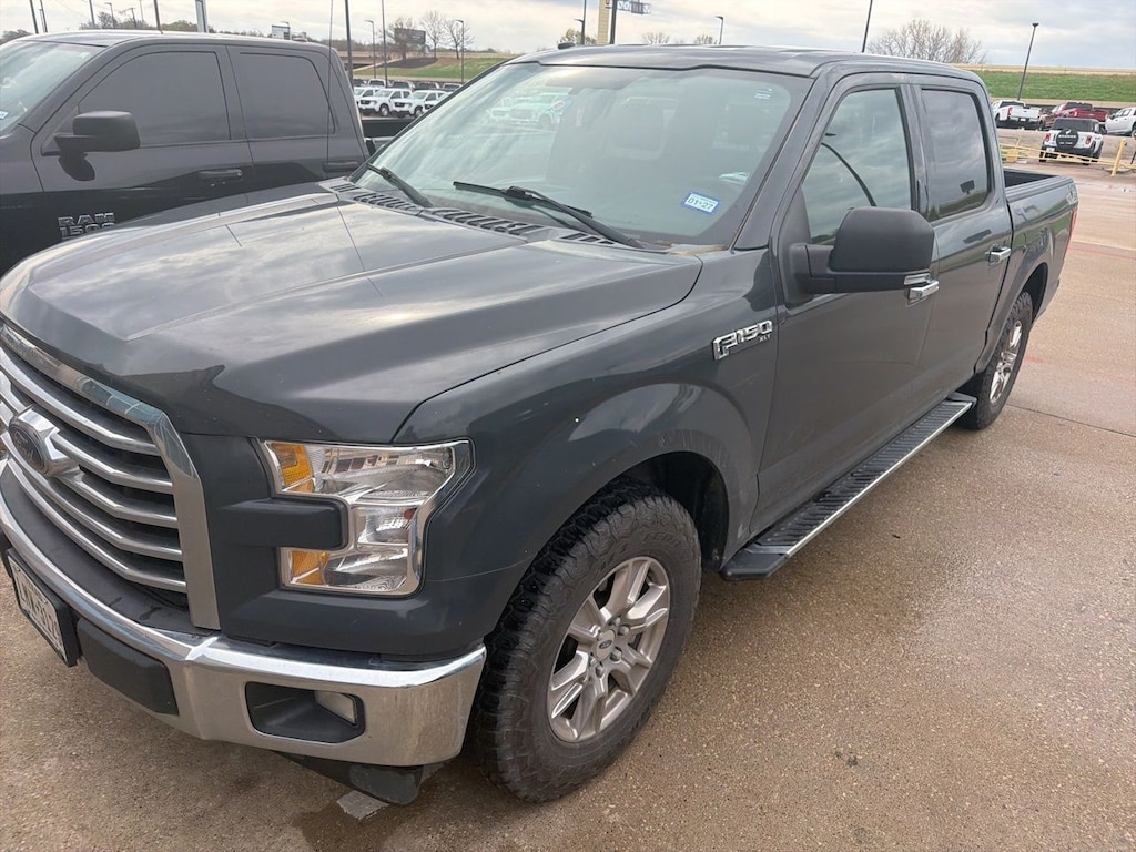 Used 2017 Ford F-150 XLT Truck SuperCrew Cab