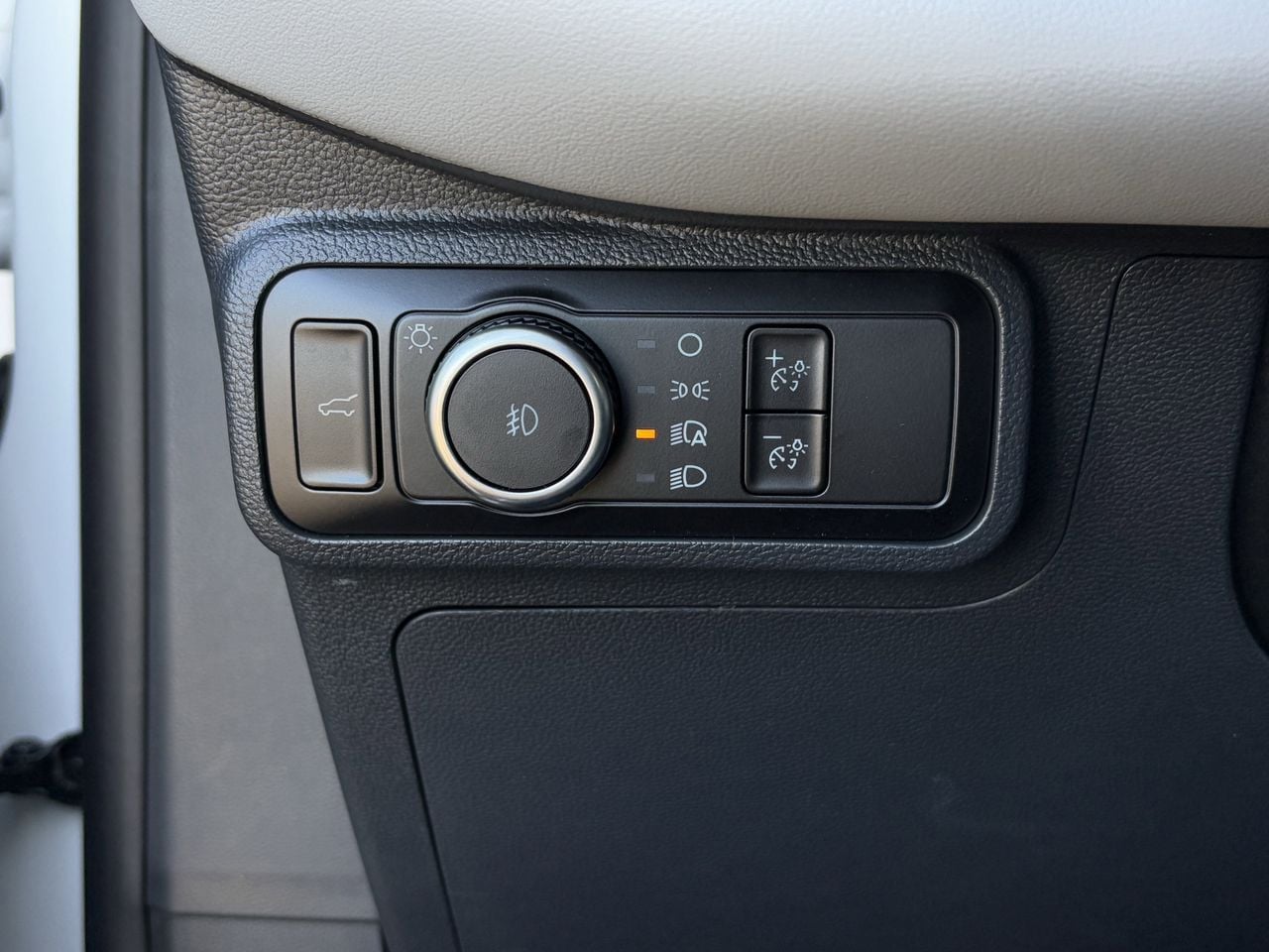 2026 Ford Explorer Active - Photo 21
