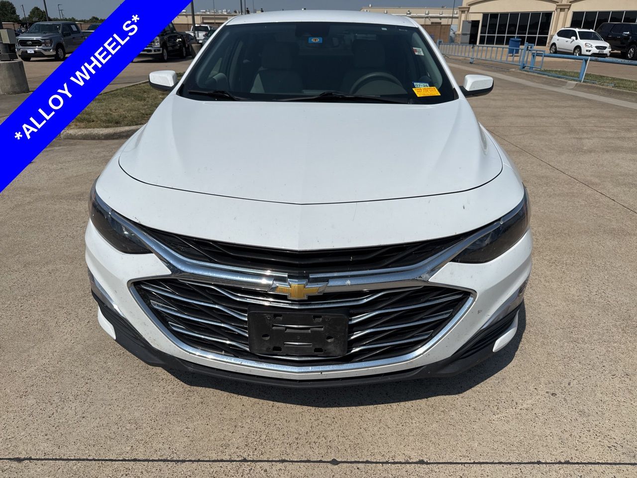 2022 Chevrolet Malibu LS photo 2