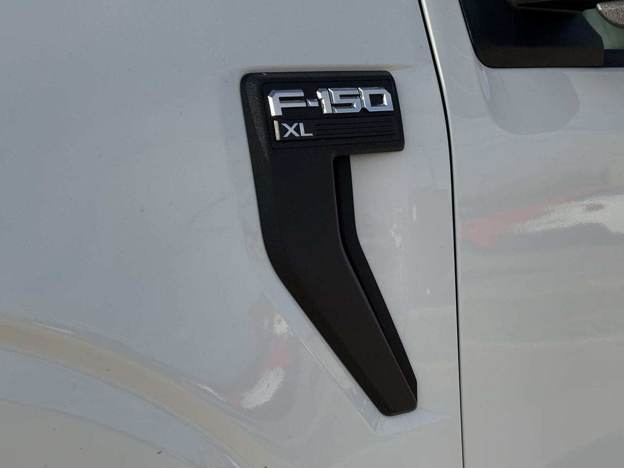 2025 Ford F-150 XL - Photo 11
