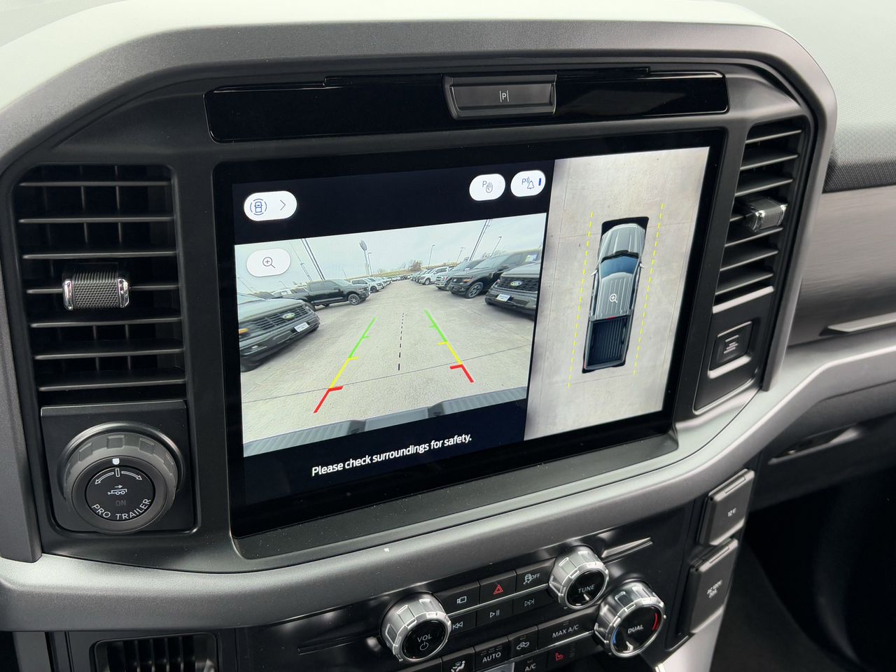 2025 Ford F-150 XLT - Photo 18