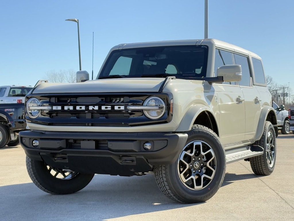 New 2025 Ford Bronco Outer Banks SUV