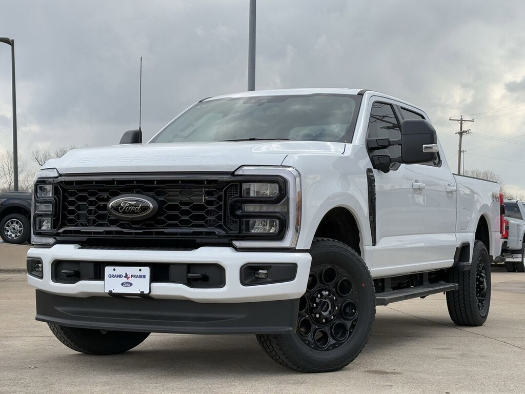 New 2026 Ford F-250 XLT Truck Crew Cab