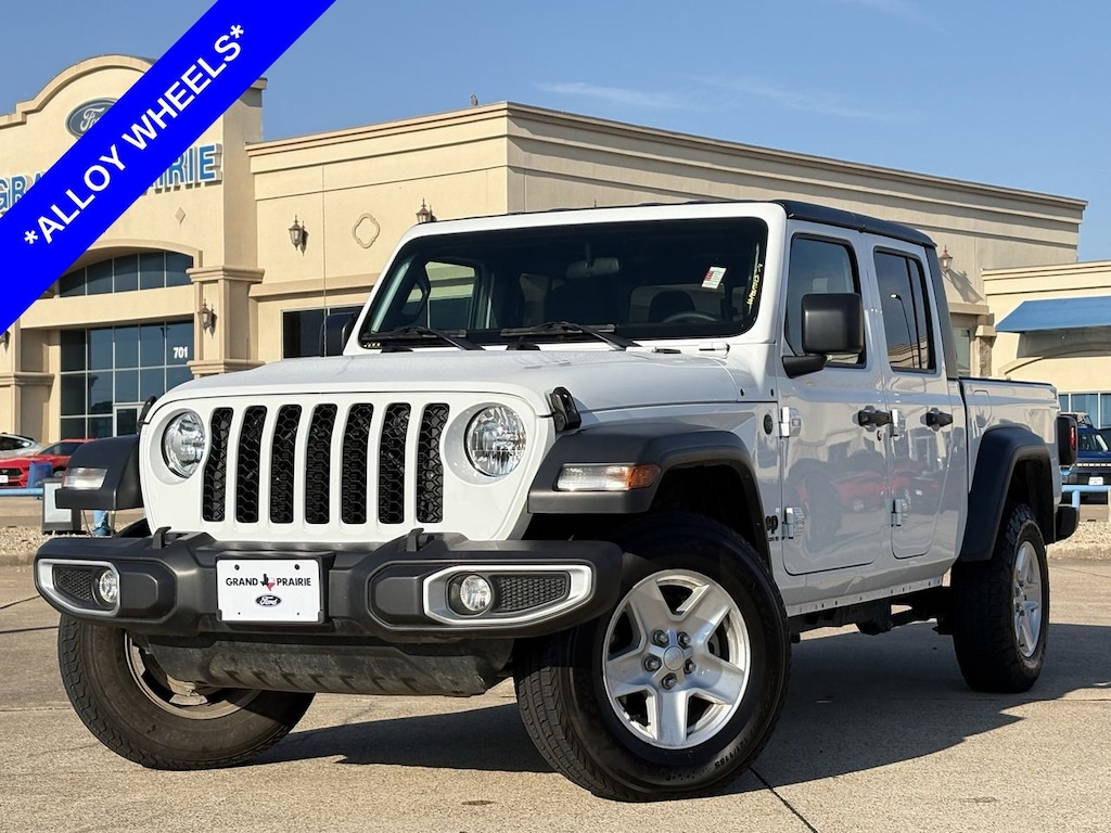 Used 2023 Jeep Gladiator Sport Truck Crew Cab