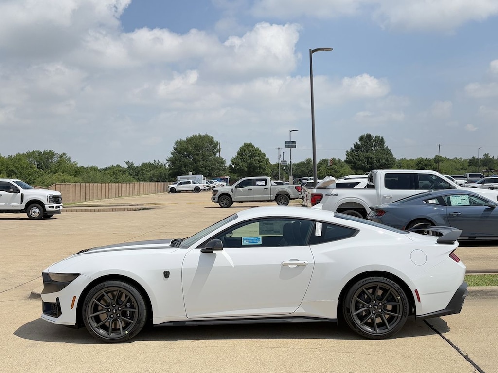 New 2026 Ford Mustang Dark Horse Coupe