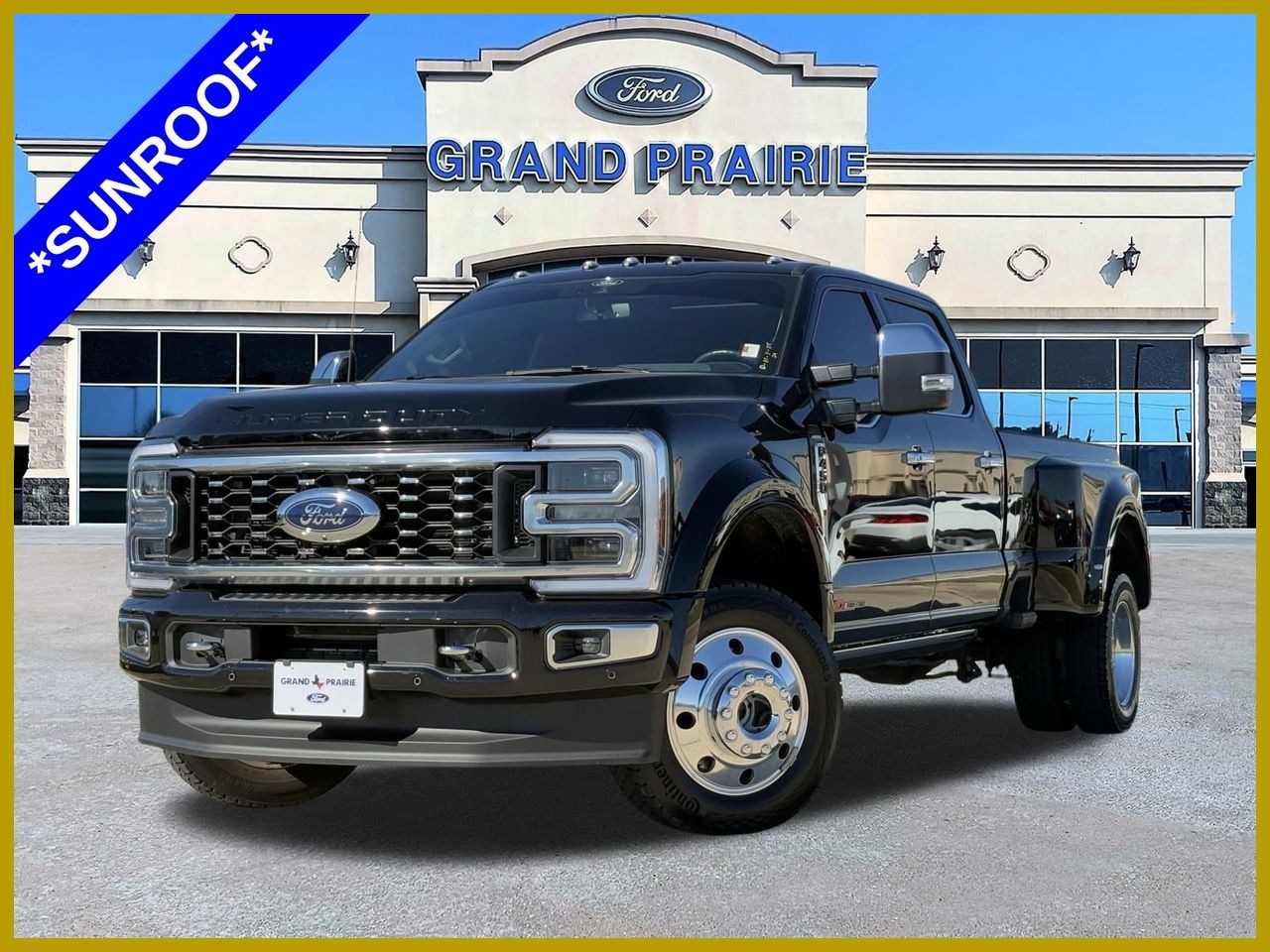 2024 Ford F-450 Super Duty Limited's photo