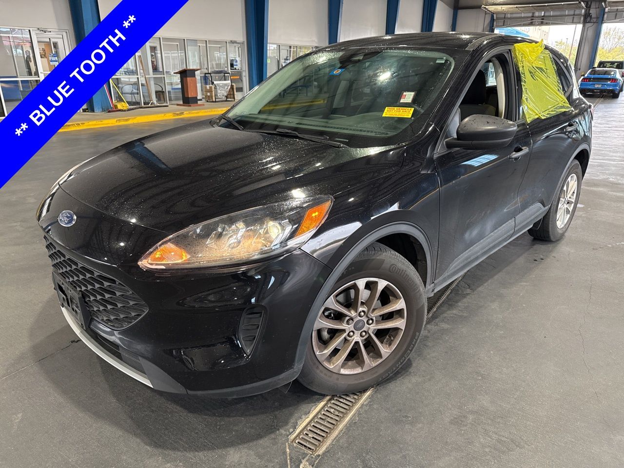 2022 Ford Escape S's photo