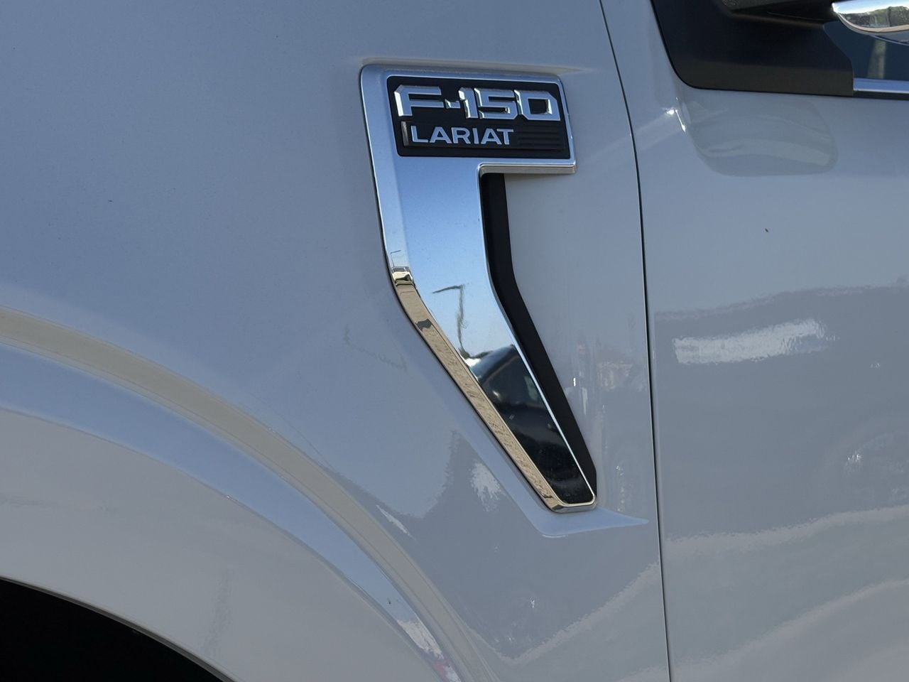 2025 Ford F-150 Lariat - Photo 11