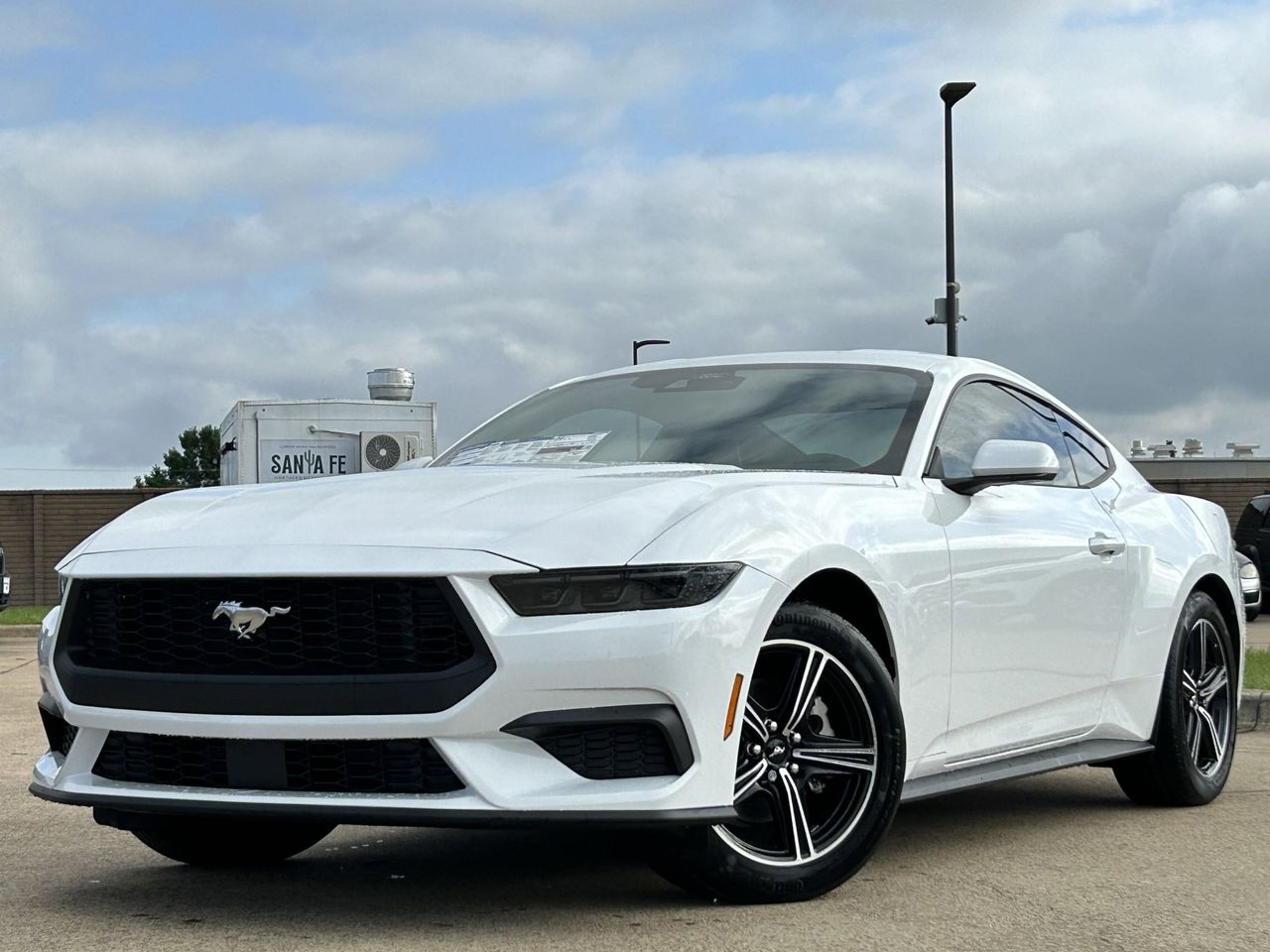 2025 Ford Mustang EcoBoost photo 2