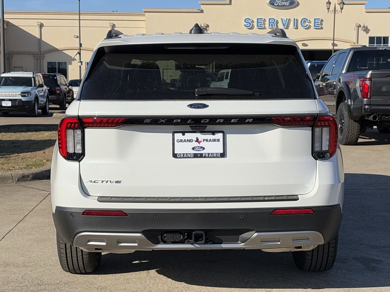 2026 Ford Explorer Active - Photo 6