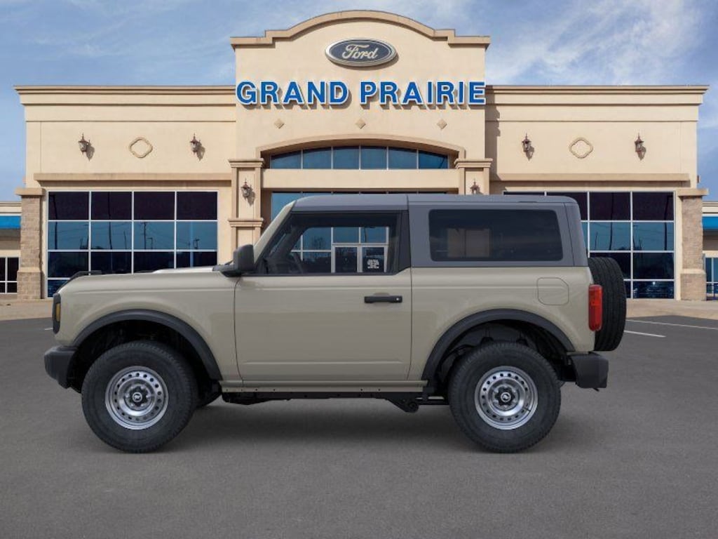 New 2025 Ford Bronco Base SUV