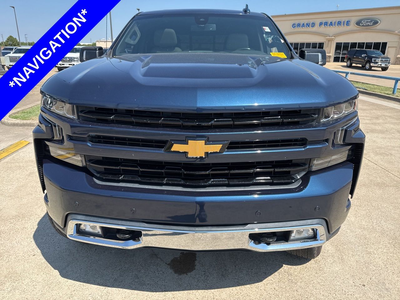 2019 Chevrolet Silverado 1500 LTZ photo 2