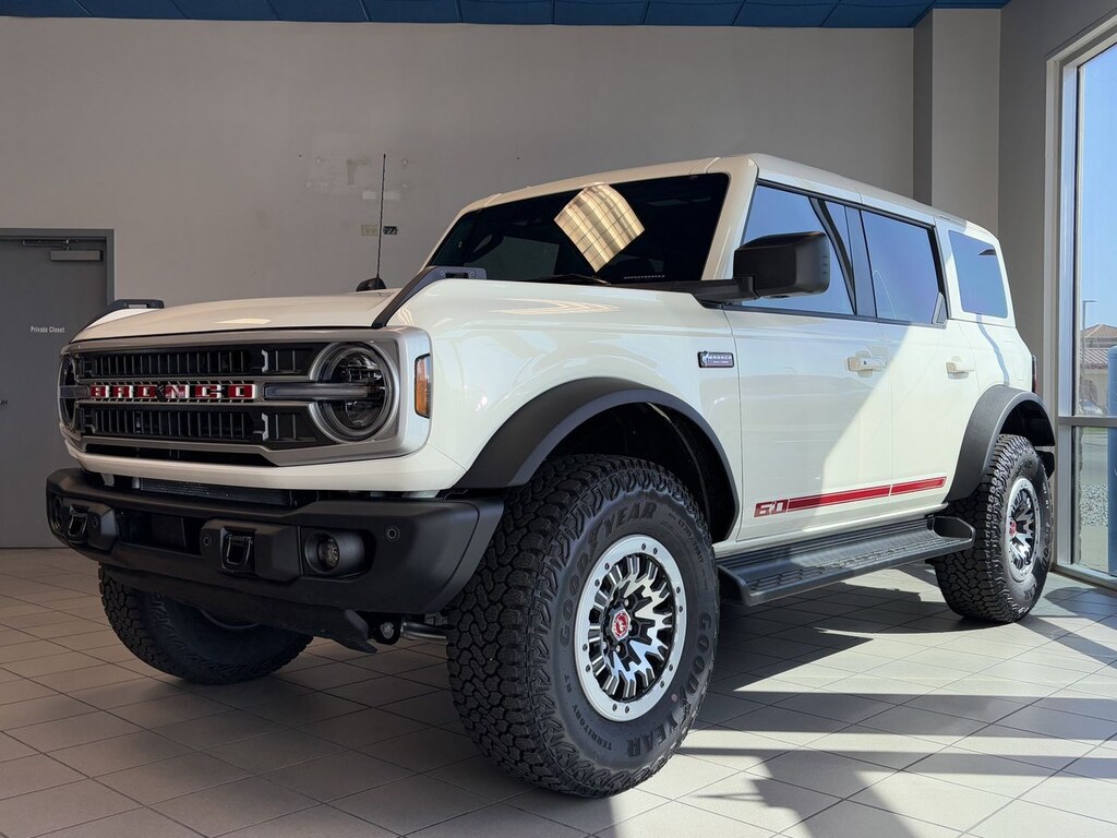 New 2026 Ford Bronco Outer Banks SUV