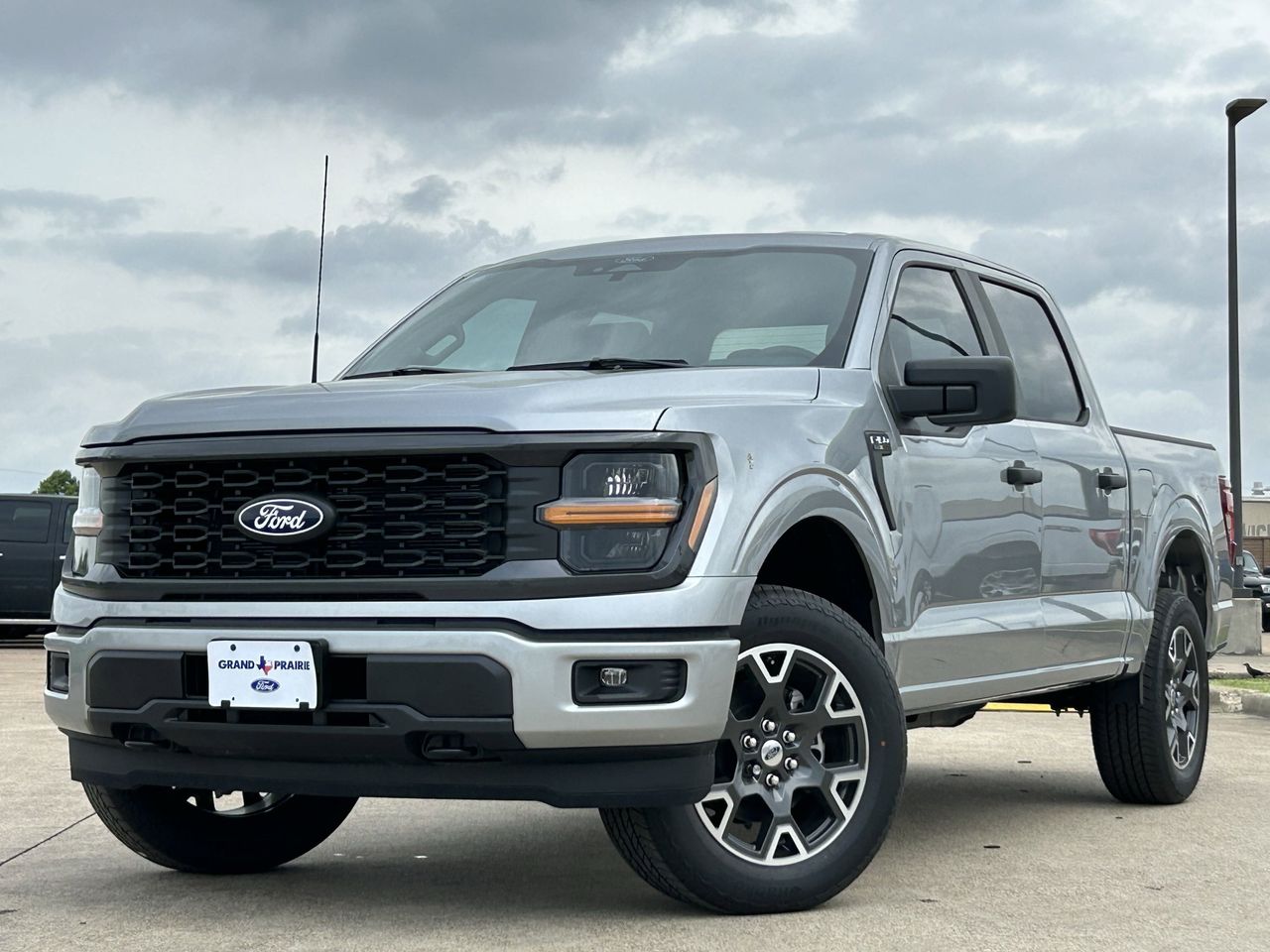 2025 Ford F-150 STX photo 2