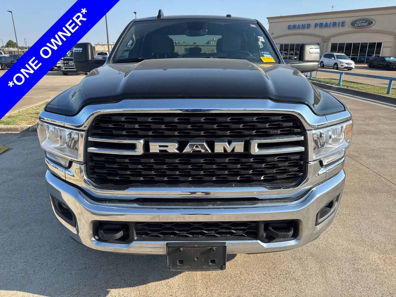 2024 Ram 2500 Big Horn photo 2
