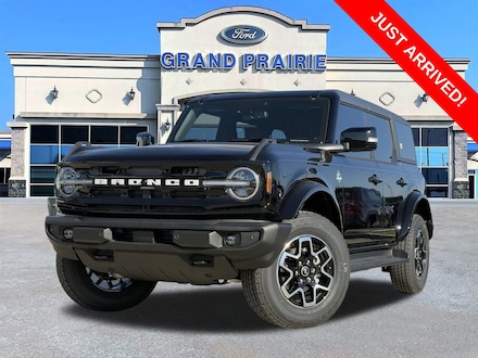 2025 Ford Bronco Outer Banks SUV