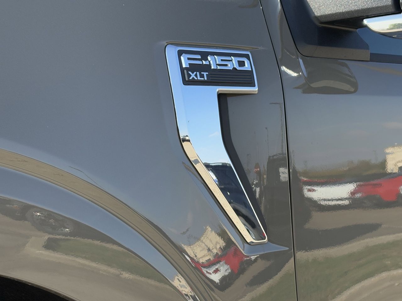 2025 Ford F-150 XLT - Photo 11