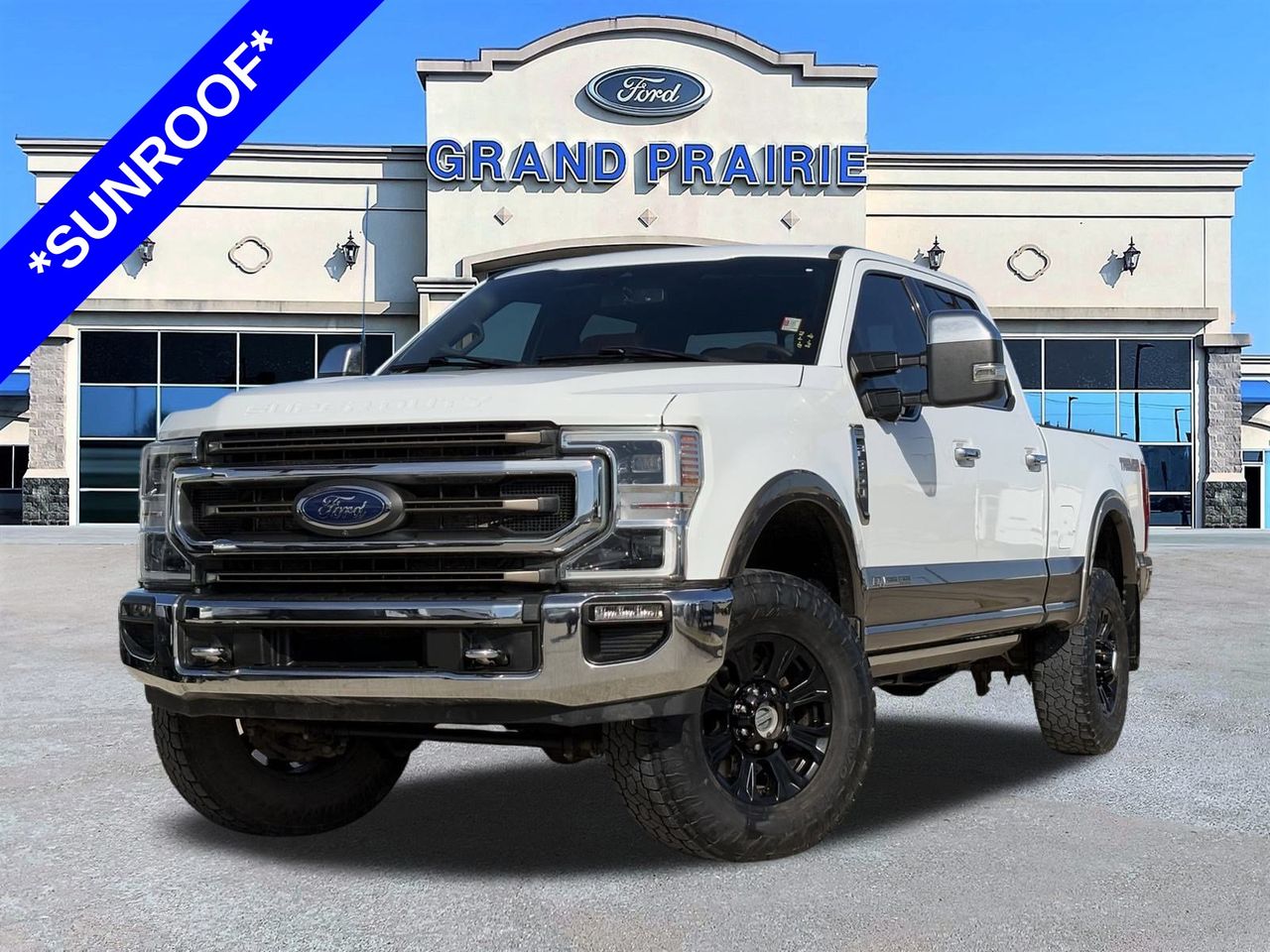 2022 Ford F-350 Super Duty King Ranch's photo